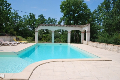 Charming stone property with swimming pool and outbuildings