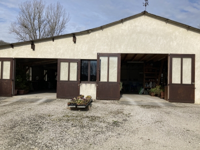 Rural property with 3 houses, workshop in 15 ha of nature